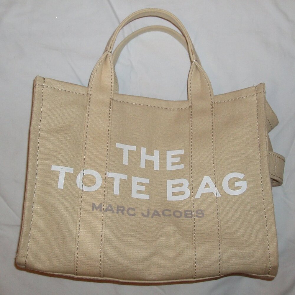 MARC JACOBS The Tote Bag Cream Canvas Medium Excellent Condition